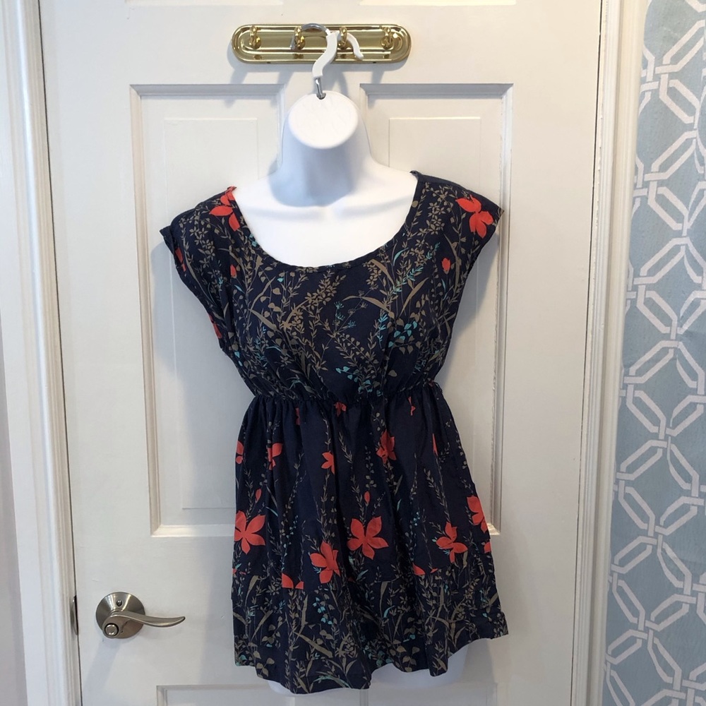 Women’s Size S Blouse